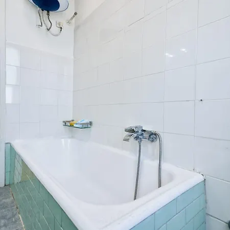 R & R Βενετία